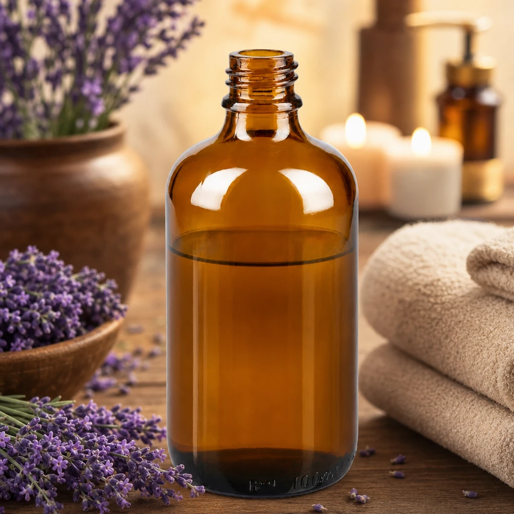 Tropfflasche 100 ml DIN 18 aus Braunglas 100ml braune Glasflasche ApoGlas mit Lavendel und Handtüchern in entspannender Spa-Atmosphäre